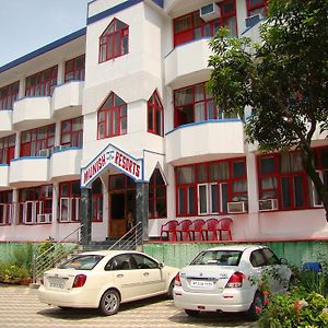 Munish Resorts